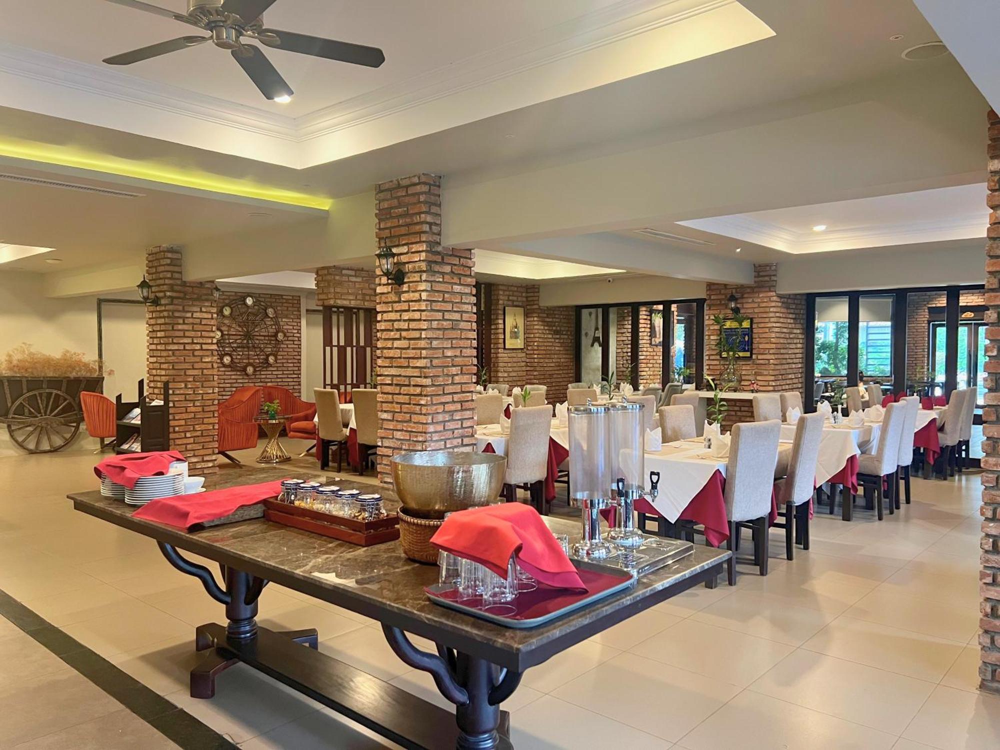 Anik Boutique Hotel & Spa On Norodom Blvd Phnom Penh Exterior photo